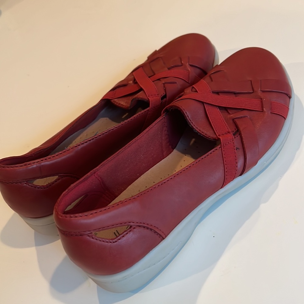 Clarks slip on
